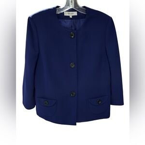 Jones Studio Beautiful blazer classic style